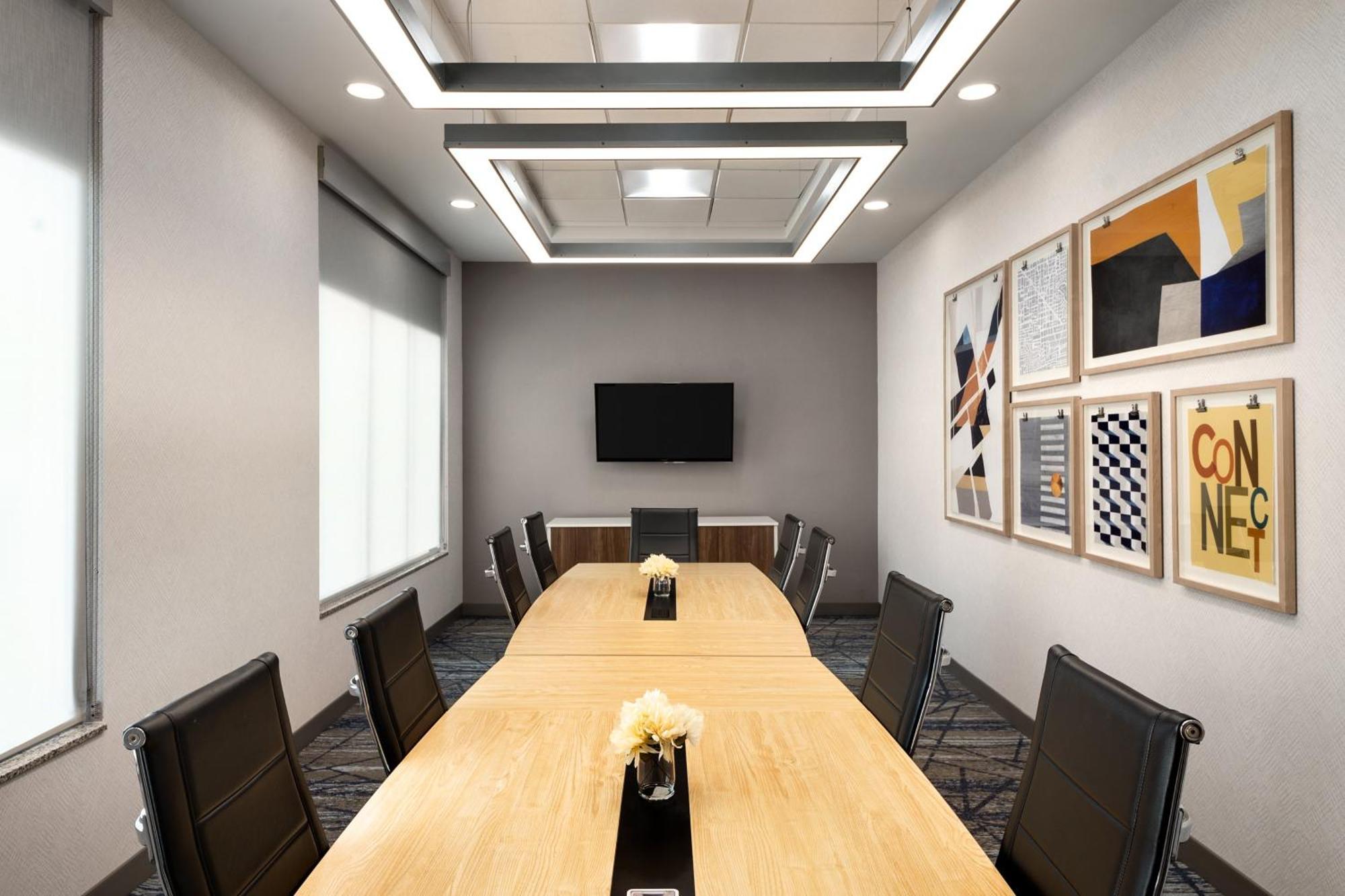 Holiday Inn Express Richmond By Ihg Buitenkant foto