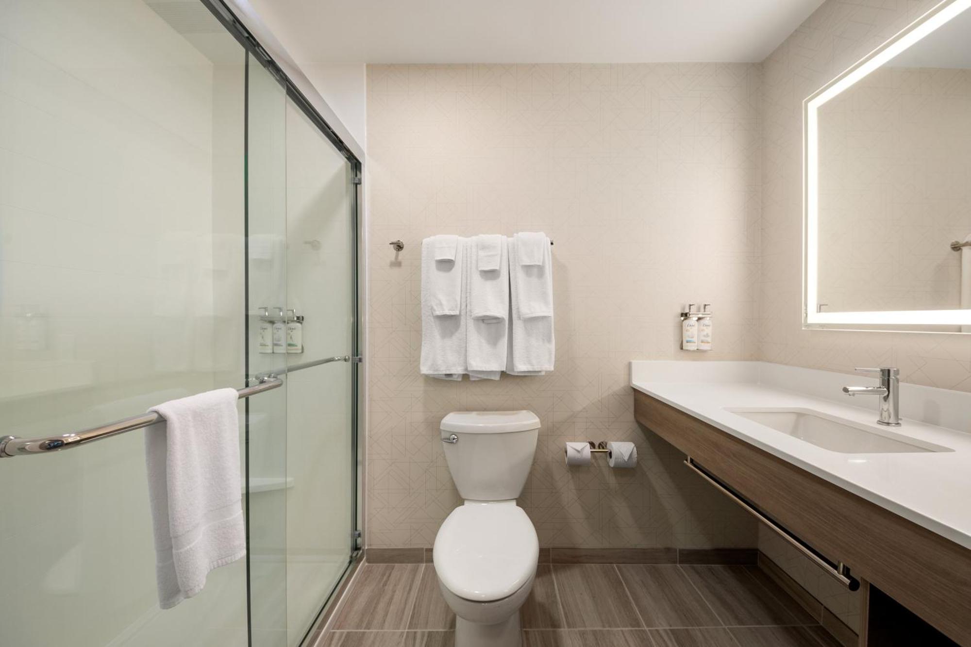 Holiday Inn Express Richmond By Ihg Buitenkant foto