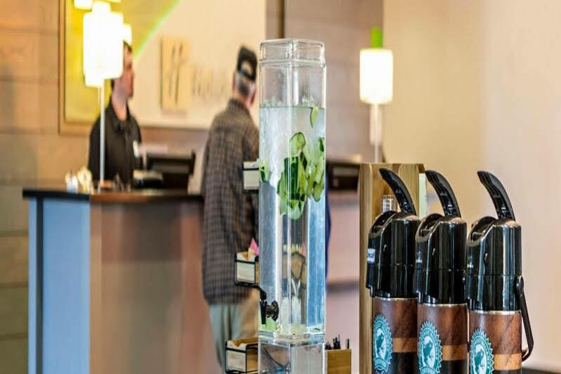 Holiday Inn Express Richmond By Ihg Buitenkant foto